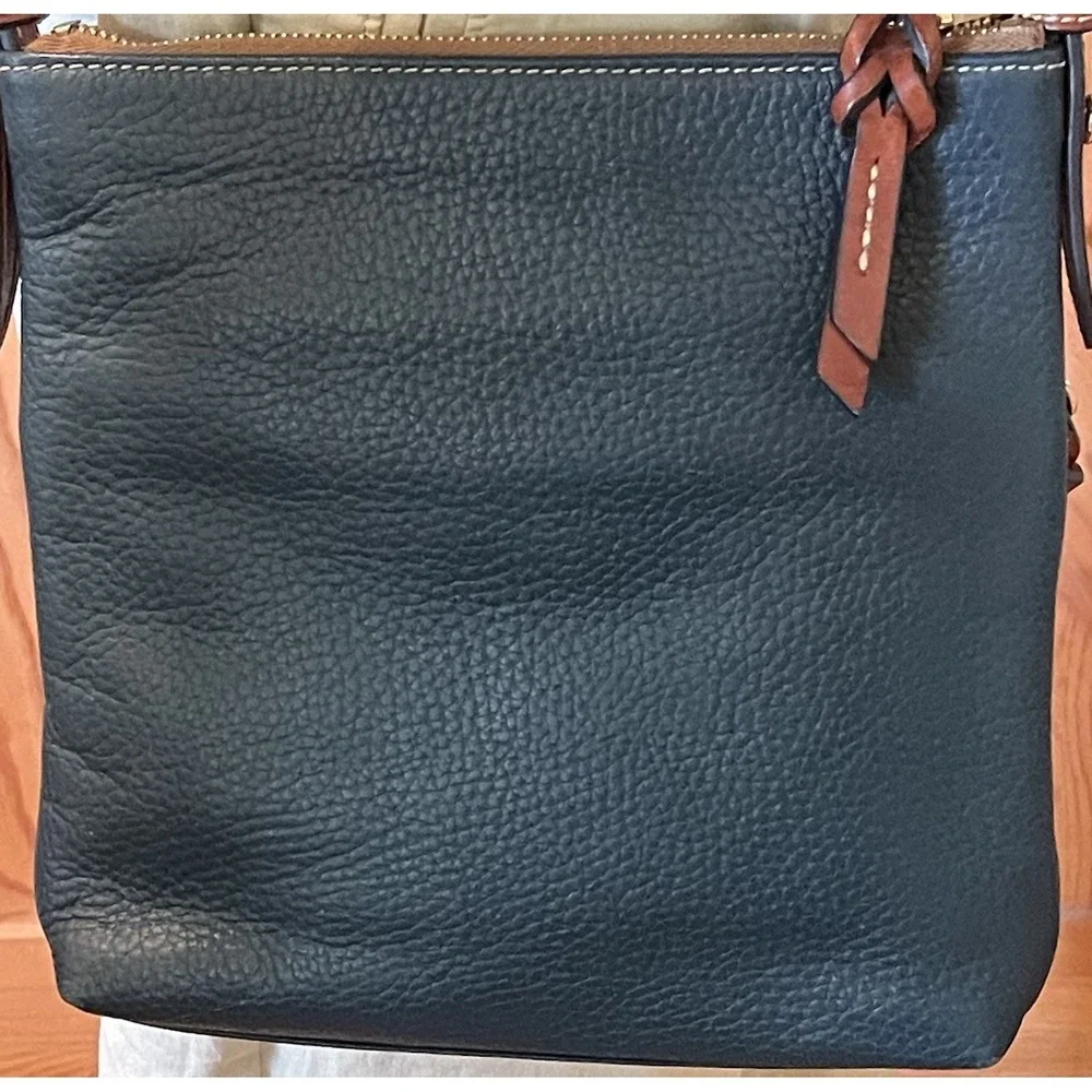 Dooney & Bourke 1975 Green Pebble Leather Crossbody Bag‎ Brown Trim Gold Logo